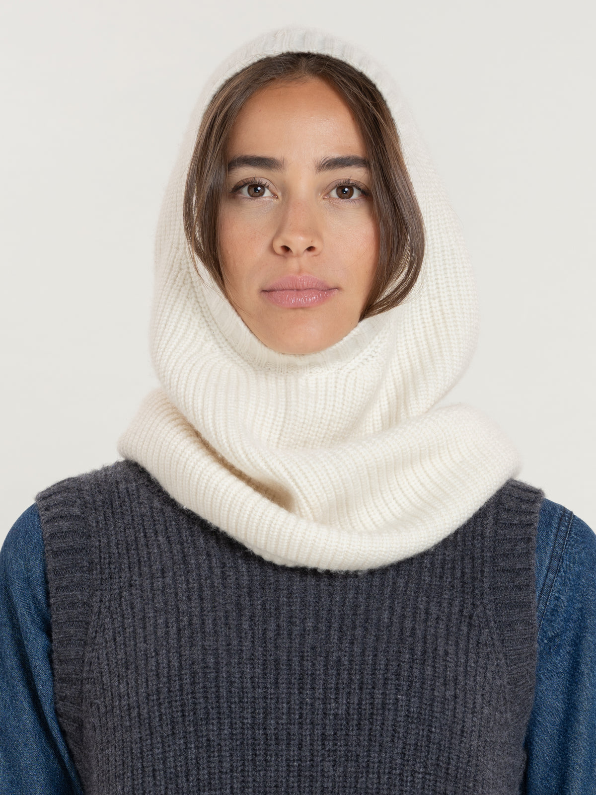 #colour_Ivory- 90% Wool / 10% Cashmere