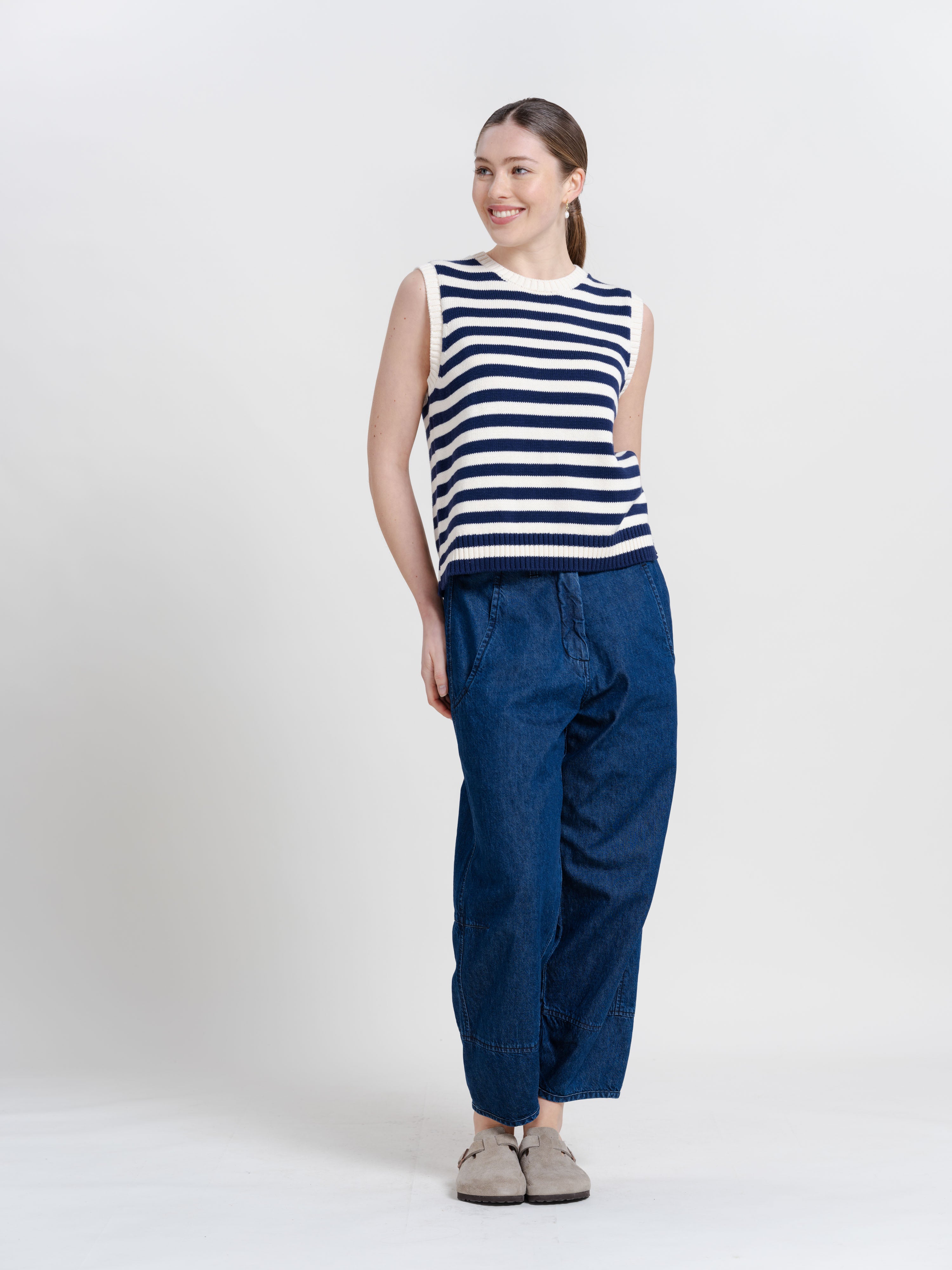 The Short Knitted Vest